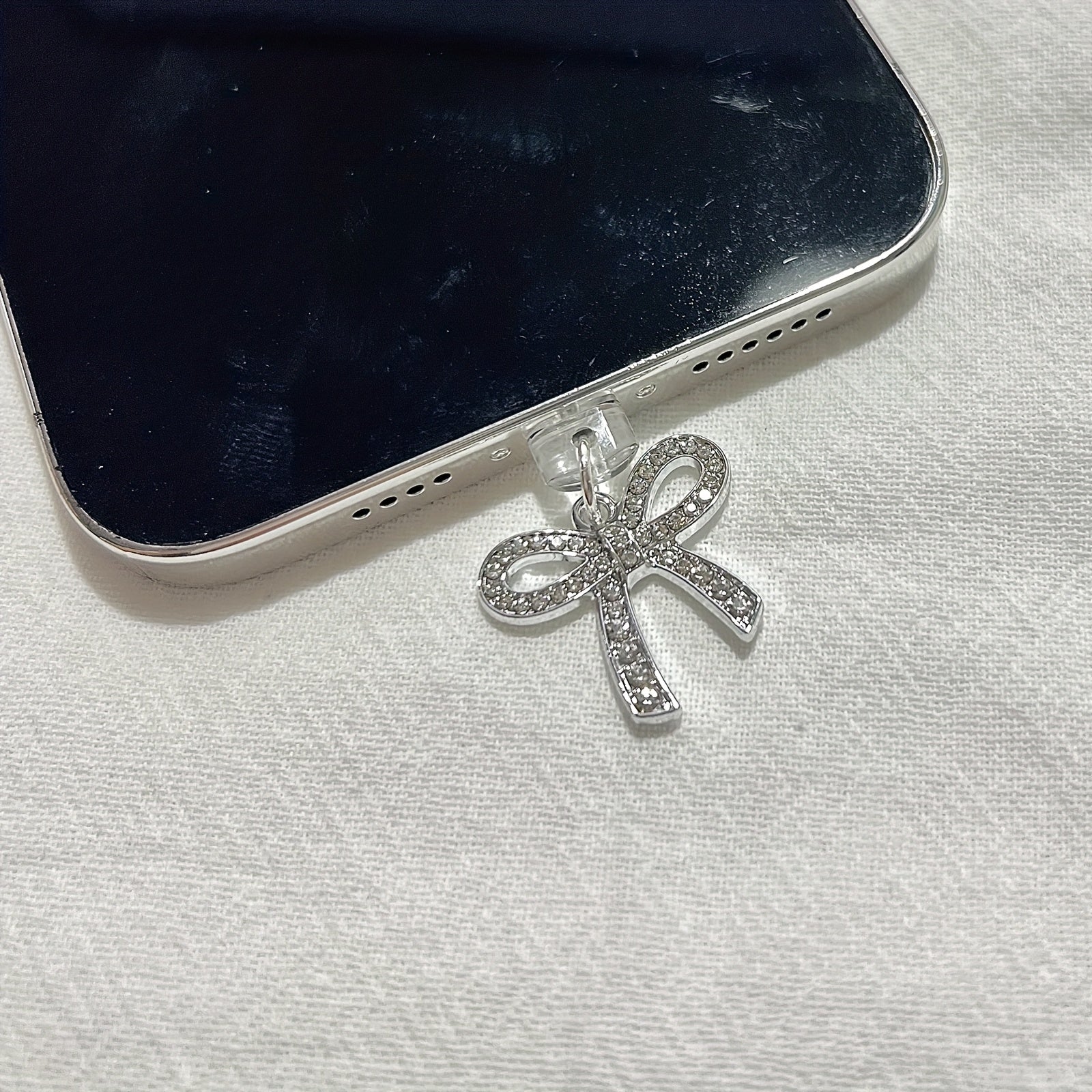 Charm Bowknot Phone Pendant Dust Plug – Universal Metal Phone Decoration for iPhone, Type‑C and Android Devices