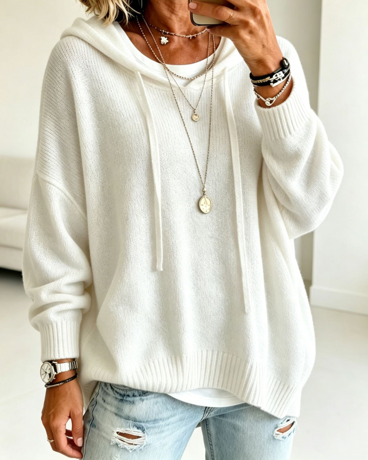 Loose-fitting Long-sleeve Pullover Sweater