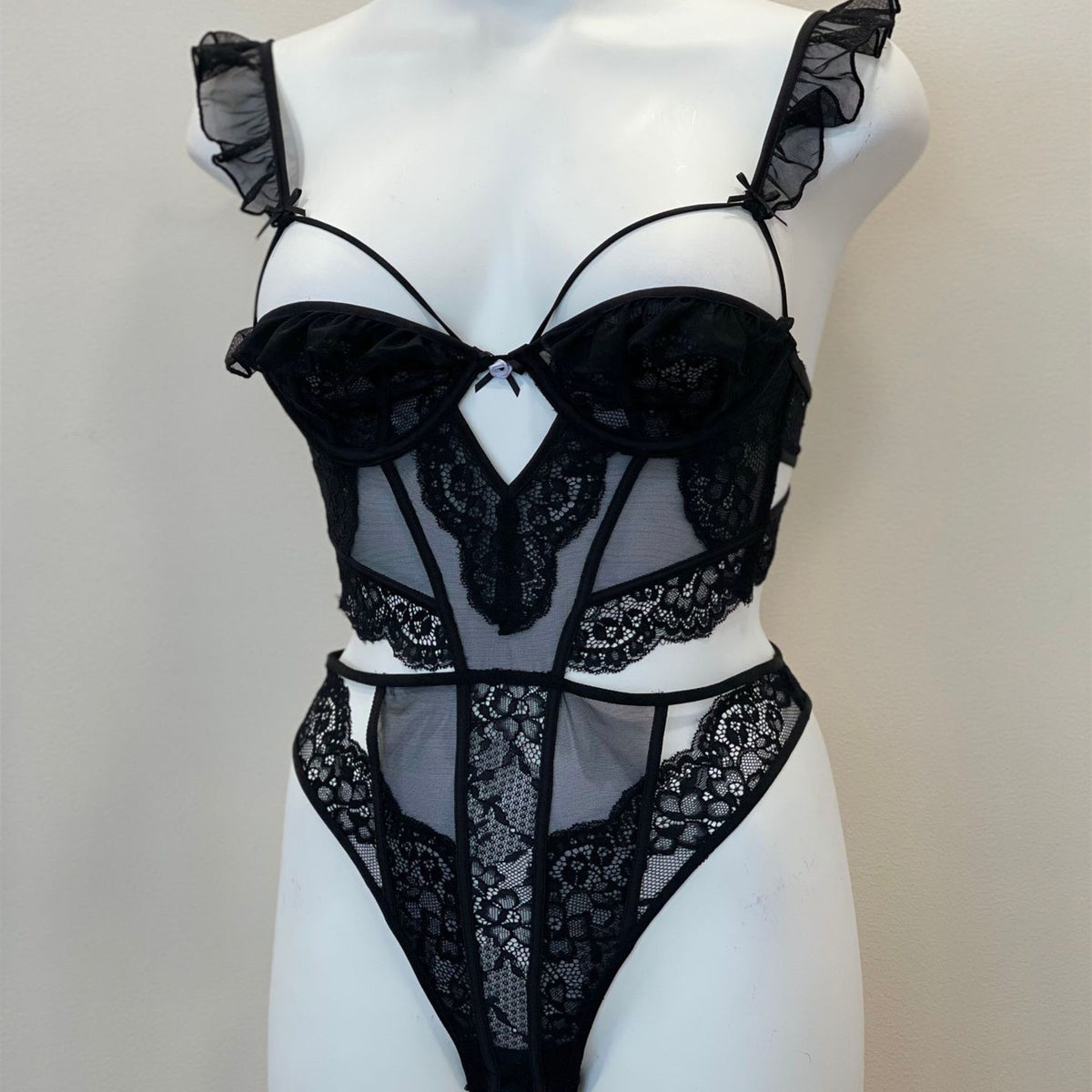 Lace Hollow Jumpsuit with Hidden Hook & Steel Ring