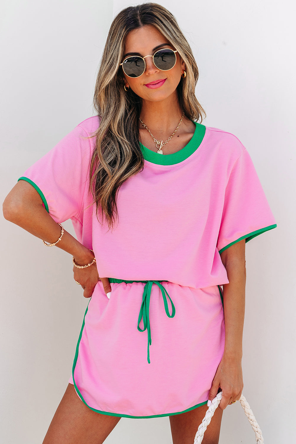 Bonbon 2-teiliges Set aus T-Shirt und Skort mit Farbblock-Kante und überschnittener Schulter