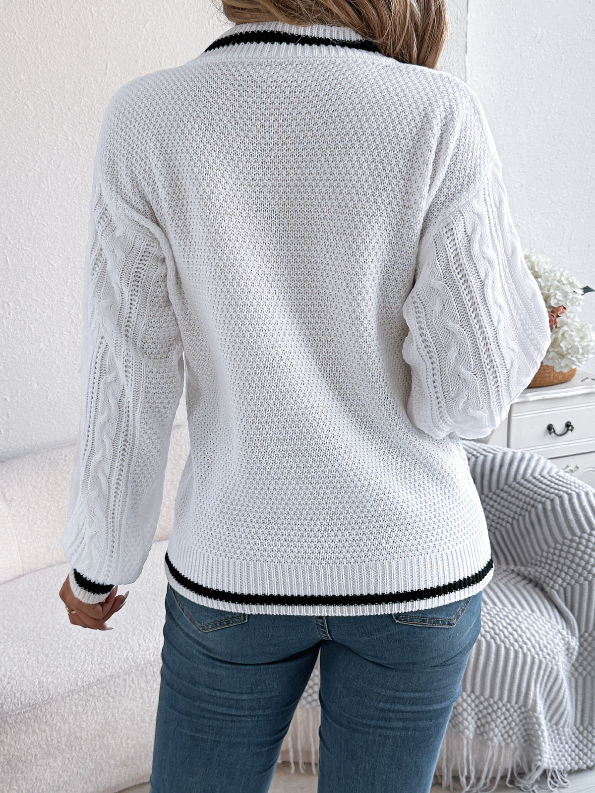 Color Block V-neck Cable Knit Lantern Sleeve Sweater
