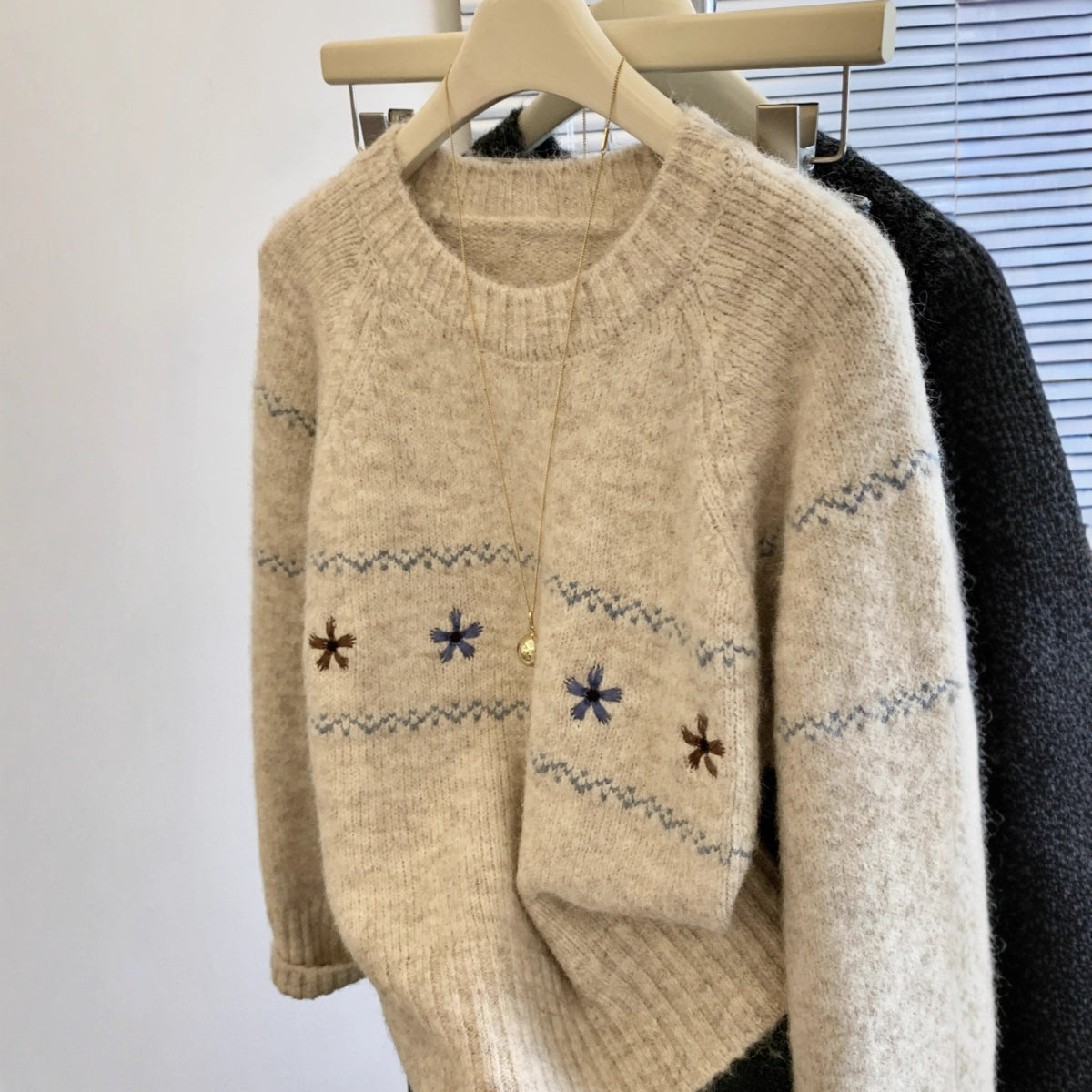 Women's Floral Embroidered Pullover Sweater Loose Lazy Style
