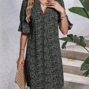 Printed V-neck Loose-fit Pleated Three-quarter-sleeve Dress