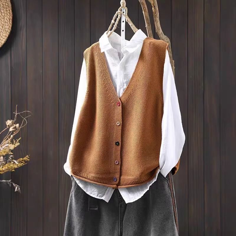 Spring and Autumn Outer Wear Solid Color and V-neck Color Buckle Knitted Cardigan Vest Vest for Women