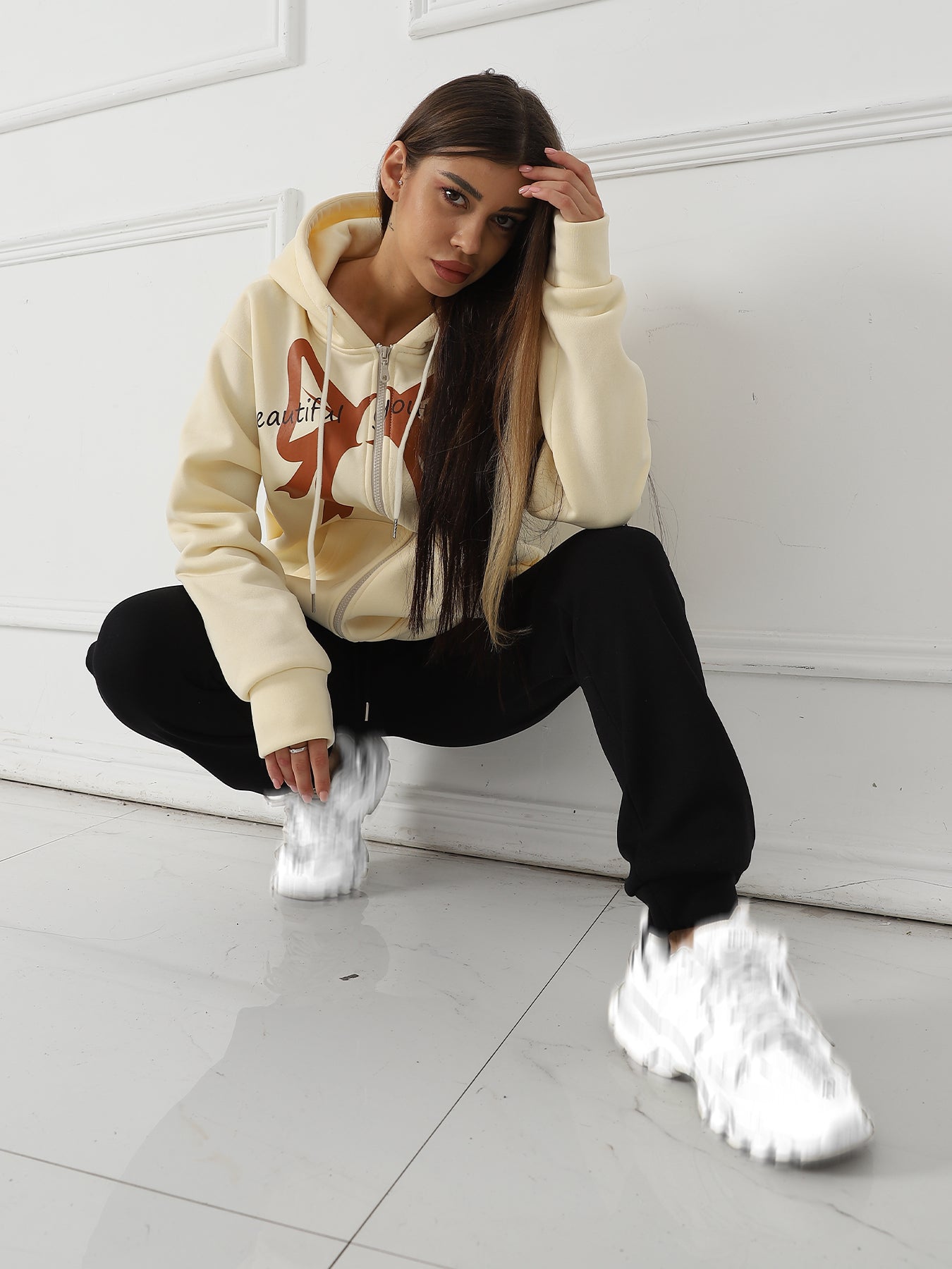 Cozy Women's Long Sleeve Sweatshirt for Everyday Comfort