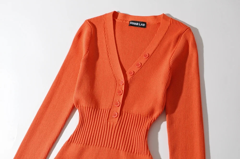 Bottoming Deep V-neck Buckle Waist-controlled Long Sleeves Jumpsuit