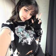 Sassy Patchwork Crop Top – Short Sleeve Street Style for Trendy Women