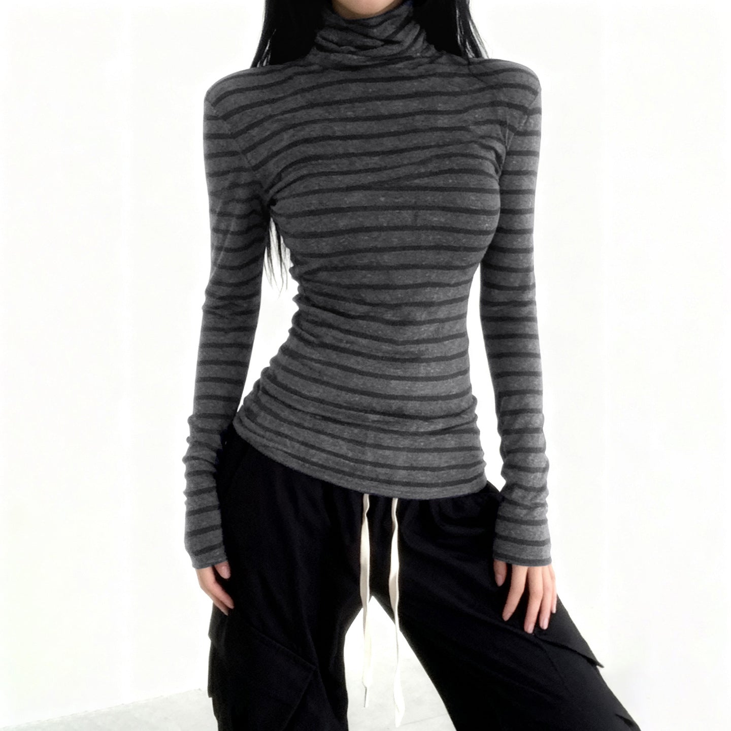 Stylish Minimalist Slim Fit Women's Long Sleeve Top