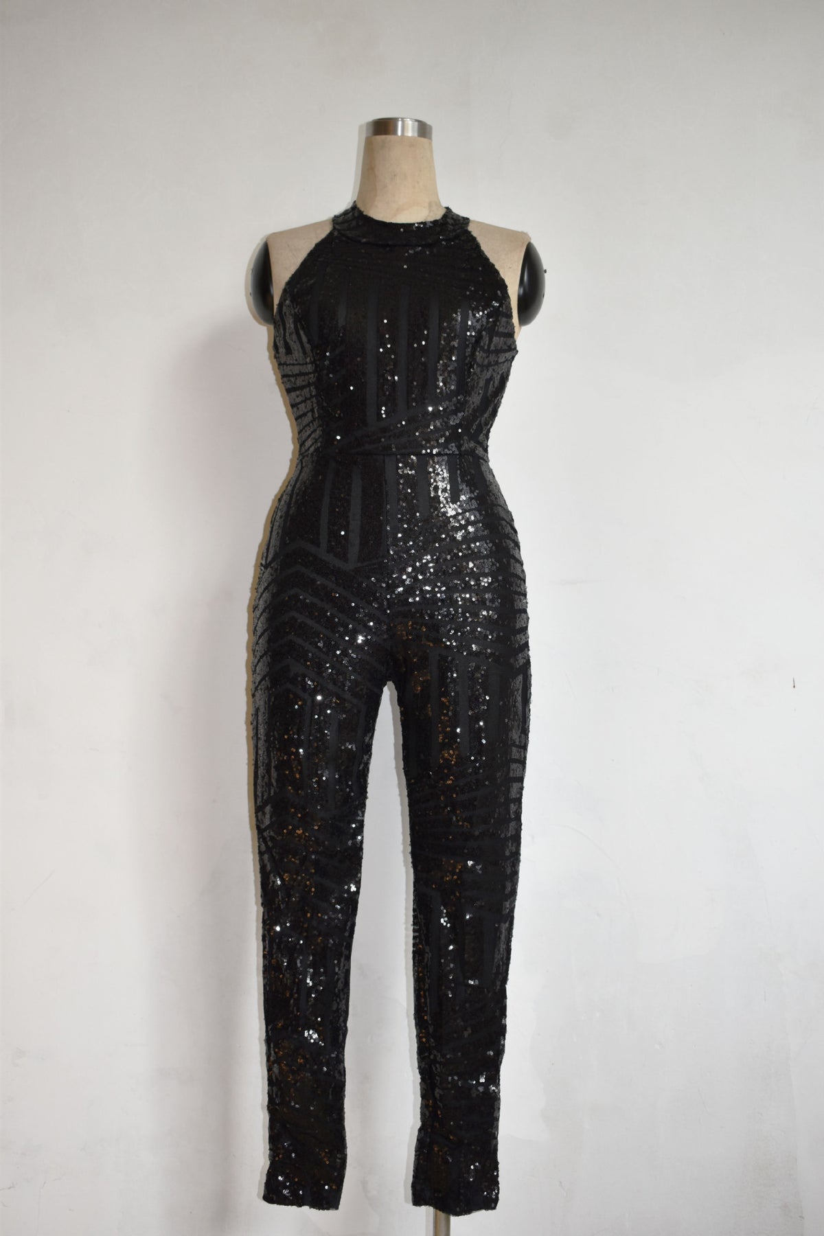 Elegant Backless Jumpsuit in Champagne & Black