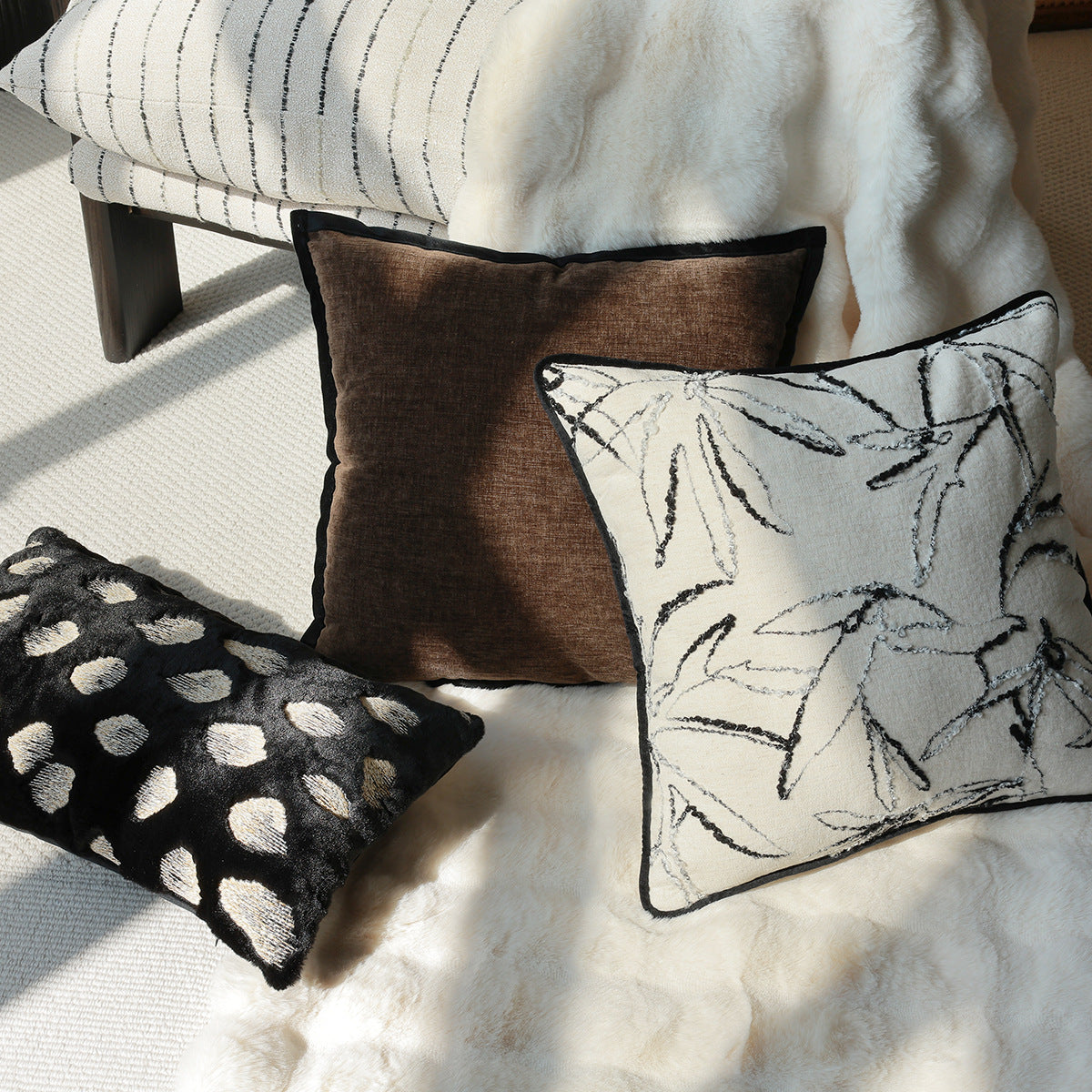 Luxury Embroidered Sofa Pillowcase – Modern Minimalist Style