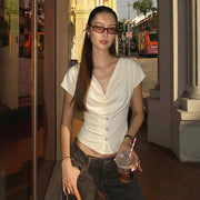 Slim-Fit Cropped Short Sleeve Tee – Flattering Urban Style