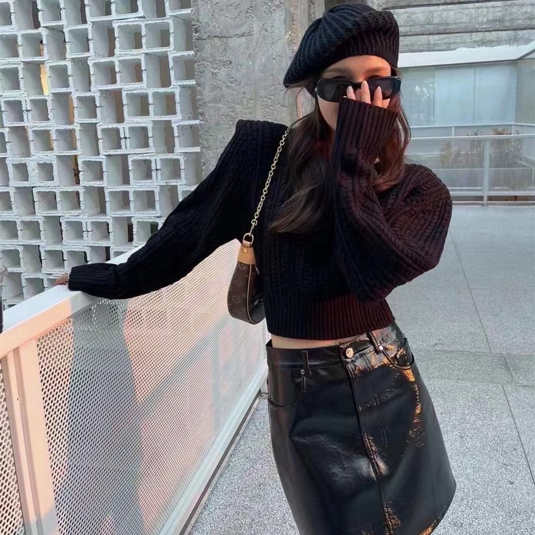 Waist-cinching Short Cable-knit Sweater for Women