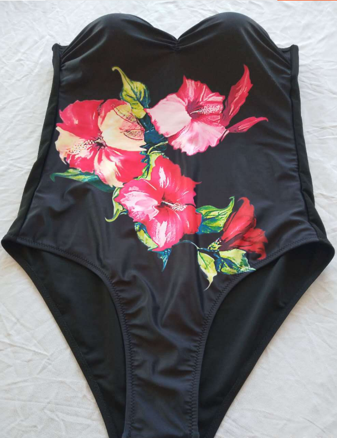 Women's Digital Print Swimsuit - Stylish & Comfortable