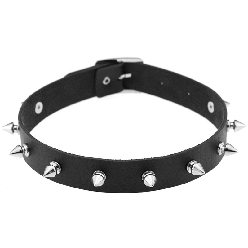 Heart-Shaped Leather Collar Accessory