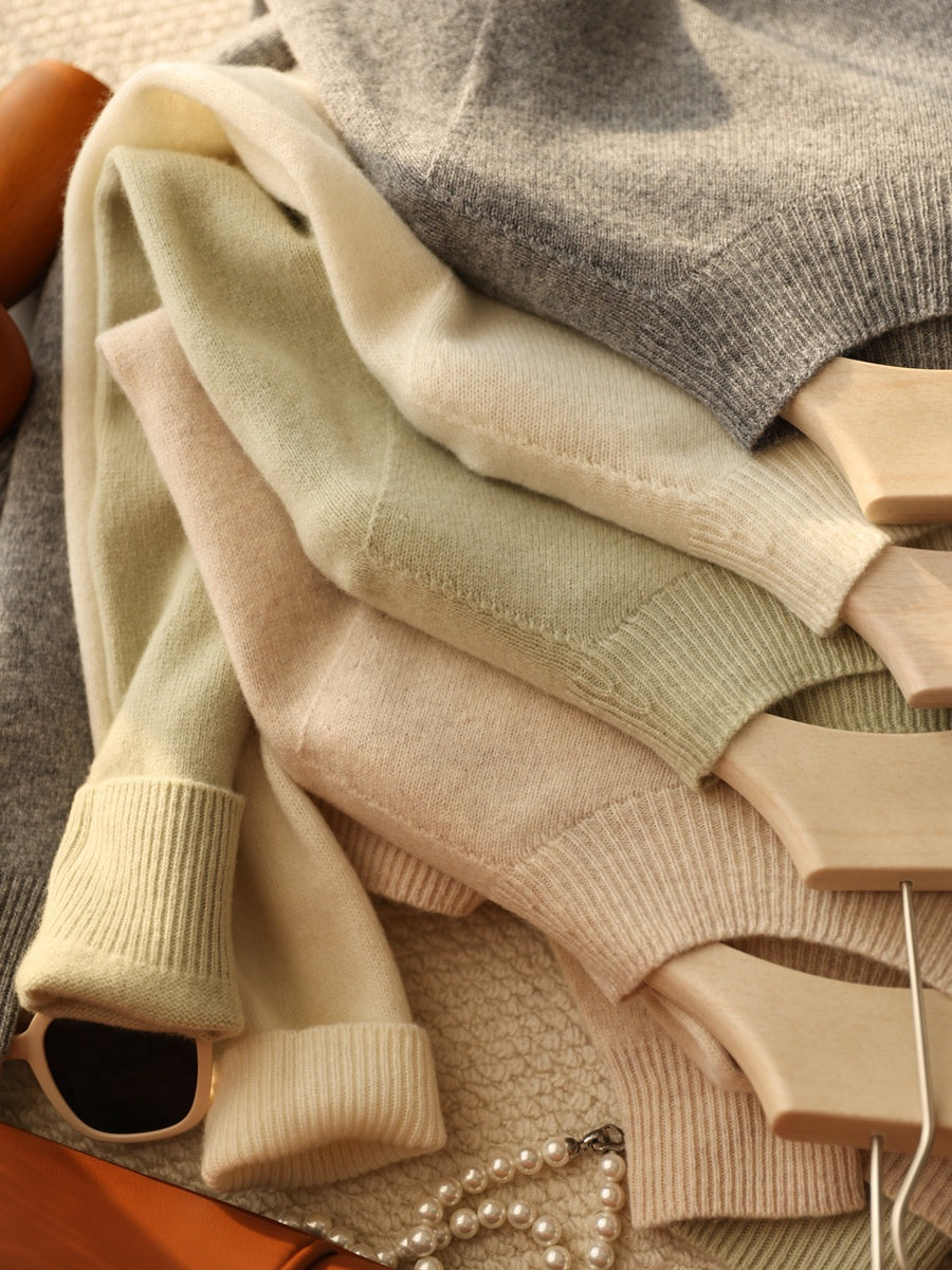 Wear Everywhere Versatile Seamless and Extra Thick Wool Knit Sweater