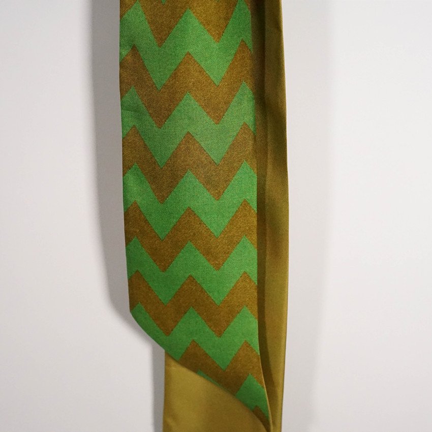 Elegant Green Silk Scarf