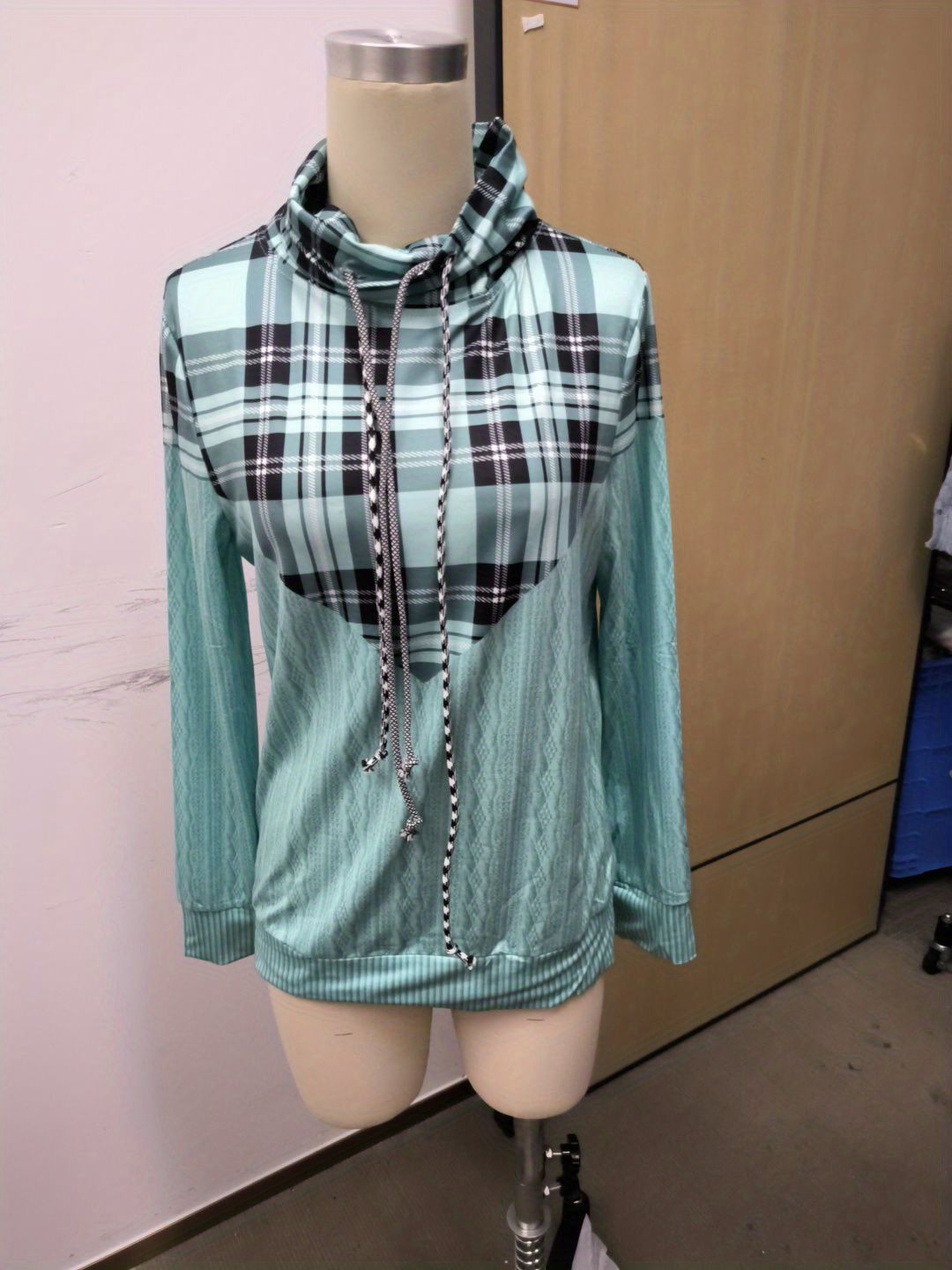 Cozy Multicolor Women's Hooded Pullover Sweater