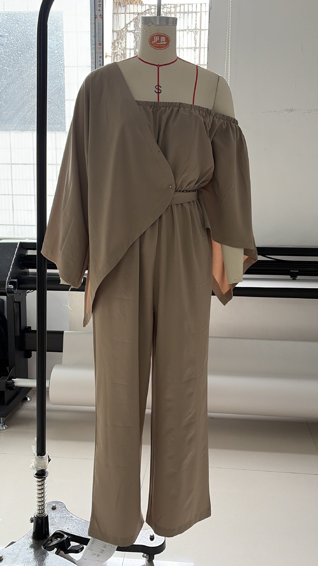 Fashionable Casual Women's Asymmetrical Shoulder Jumpsuit
