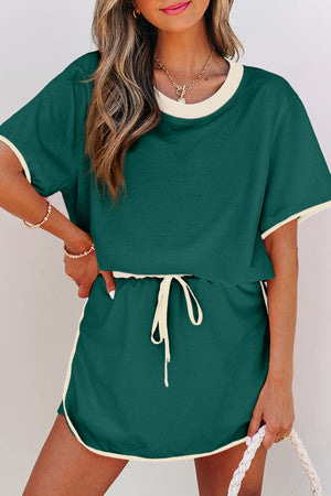 Evergreen 2-teiliges Set mit T-Shirt und Skort mit Farbblock-Kante und überschnittener Schulter