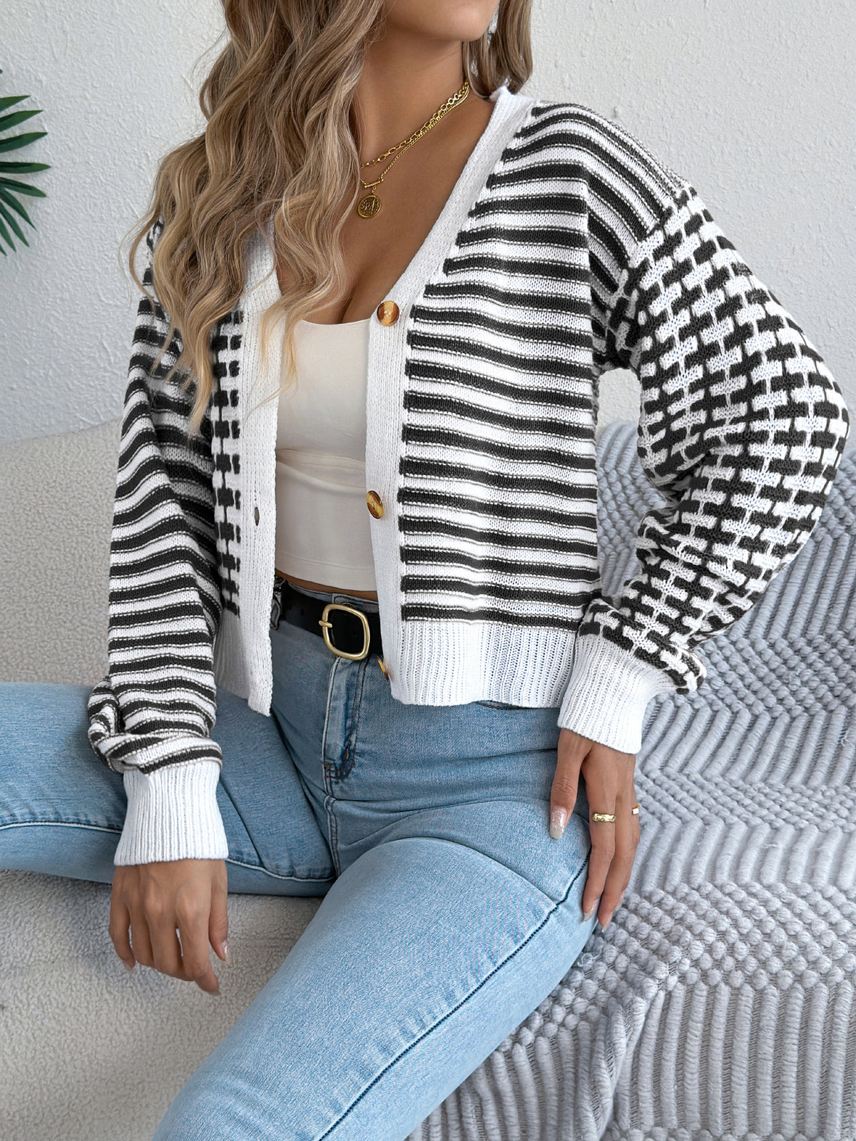 Women Color Block Stripe Lantern Sleeve Short Cardigan Sweater