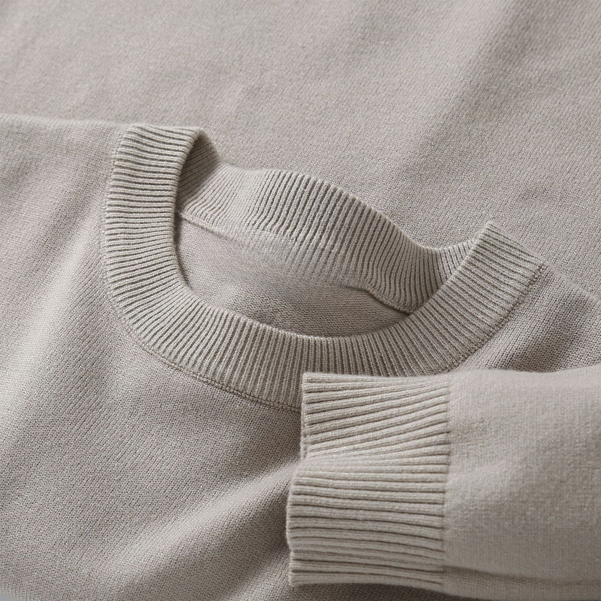 Autumn and Winter Bottoming Sweater Men