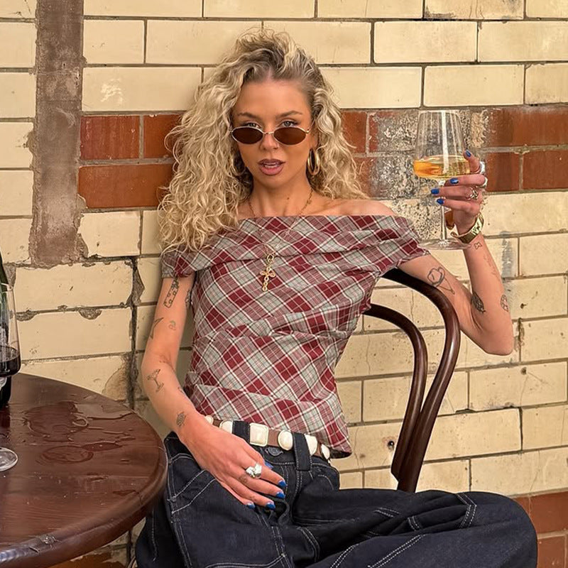 Red Plaid Slim-Fit Short Sleeve T-Shirt – Flattering Urban Style