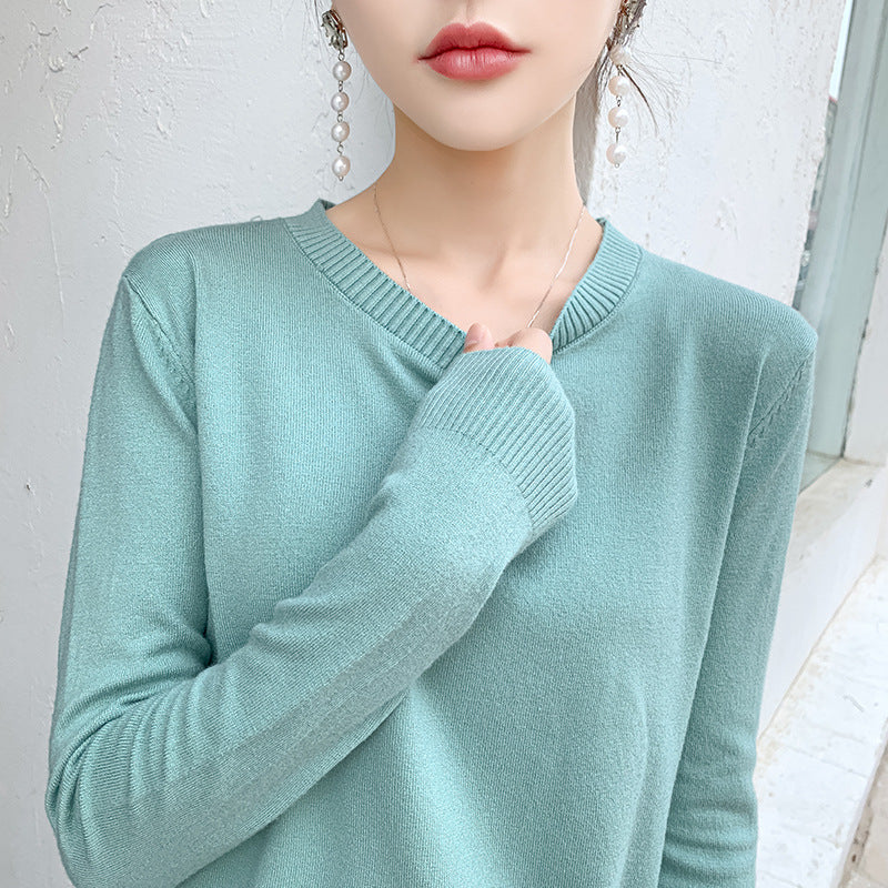 Womens Long-sleeve Knitted Pullover with a Crew Neck Lightweight Sweater Top