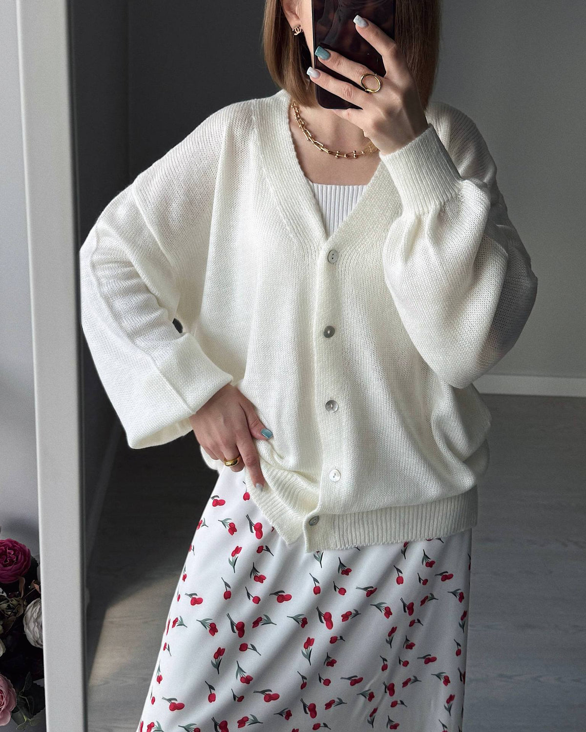 Soft Mohair V-neck Elegant Lazy Style Shell Buckle Lantern Sleeve Sweater