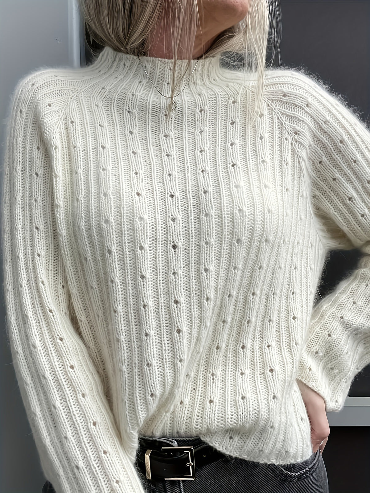 Laid-back Style Hollow-out Knitted Pullover with a Crew Neck