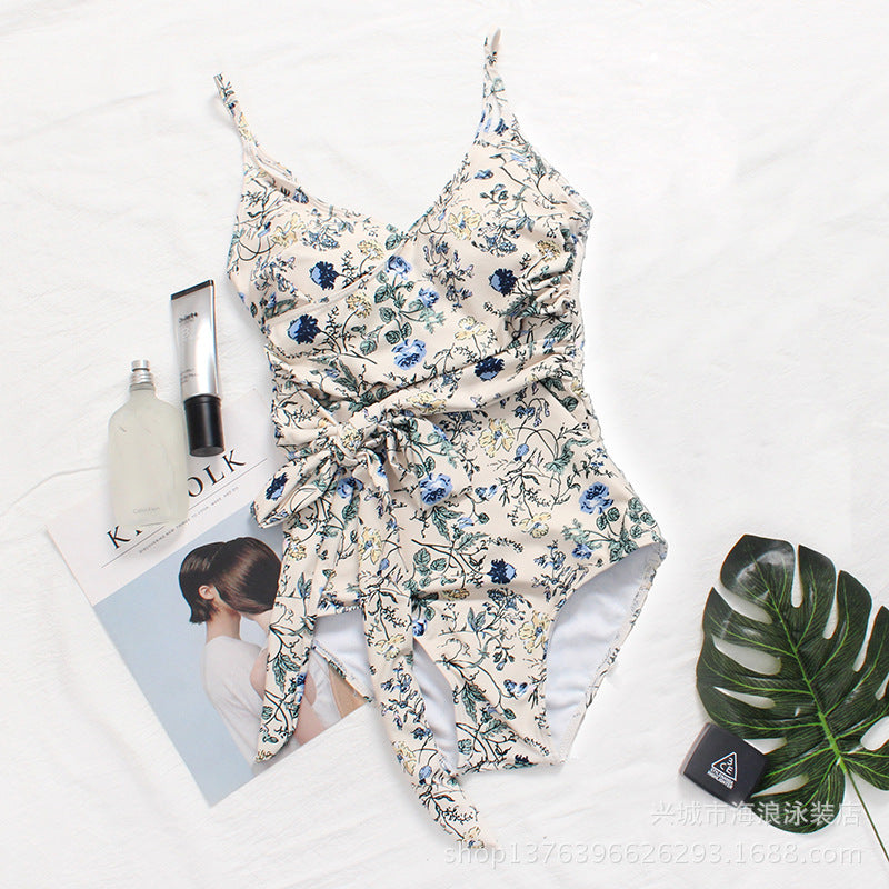 Leaf Print Slimming One-Piece Swimsuit for Resort & Spa