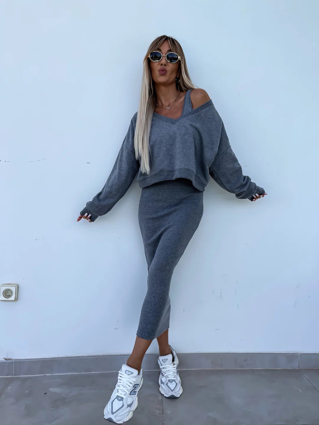 Women's V-Neck Sweater & Vest Skirt Set