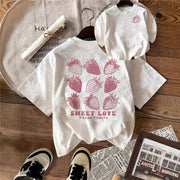 Strawberry Print Relaxed Crew‑Neck Tee – Sweet, Short‑Sleeve Comfort