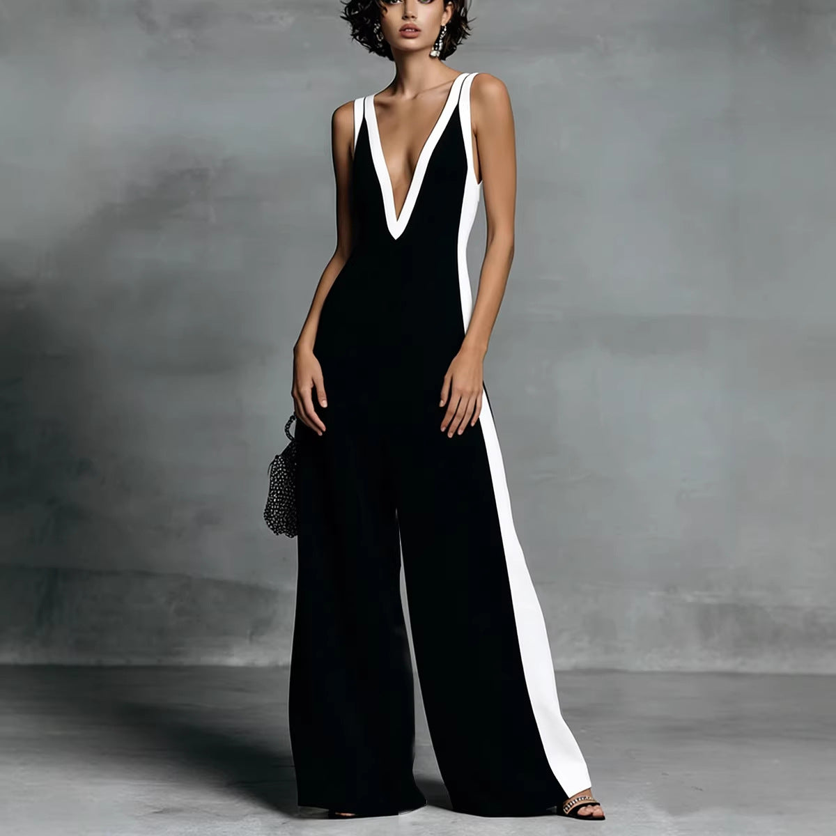 Chic V-Neck Wide-Leg Sleeveless Jumpsuit