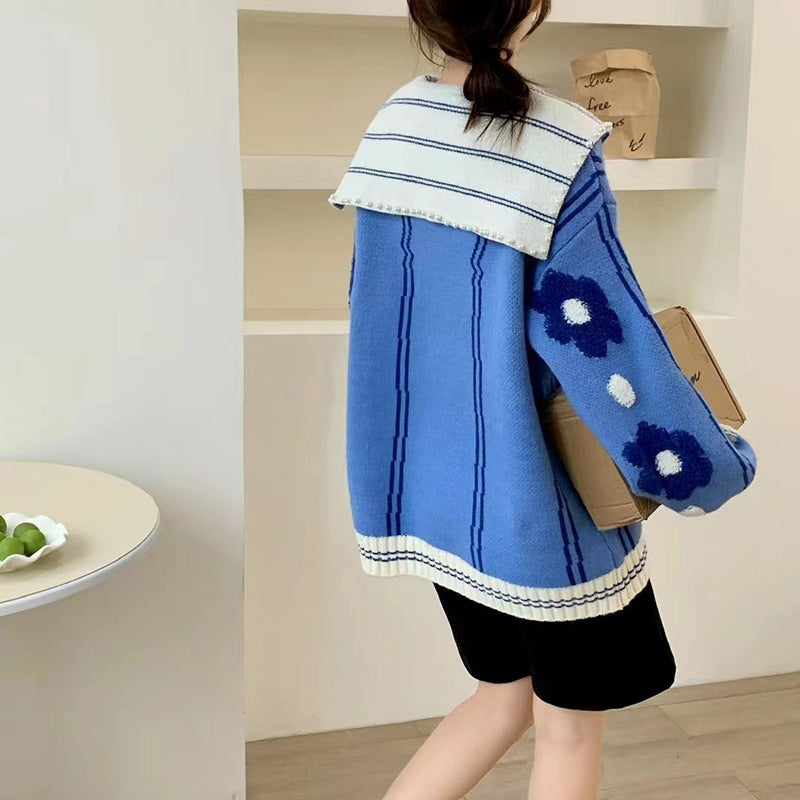 Sweet Style a Thick-knit Sweater with a Doll Collar