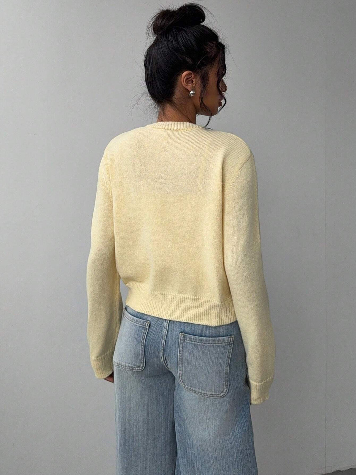 Chic Long Sleeved Knitted Cardigan Fashion Slim Solid Color Short Sweater for Women Clothing