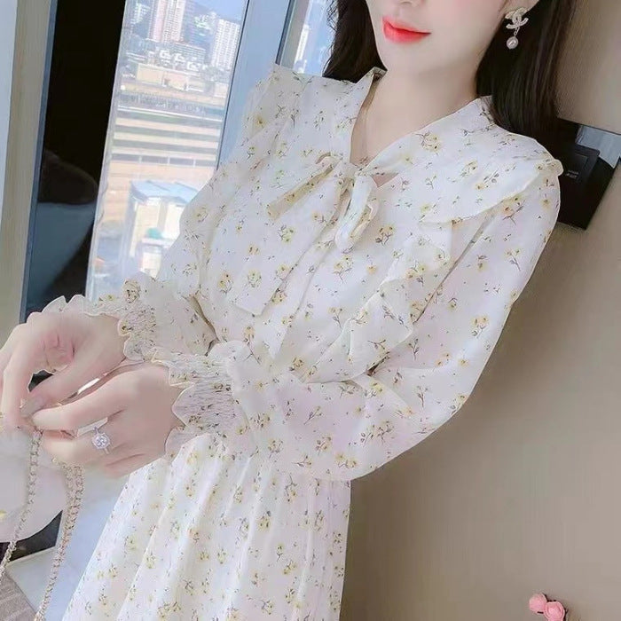 Womens Autumn French-style Ruffled Floral Dress with a Defined Waist