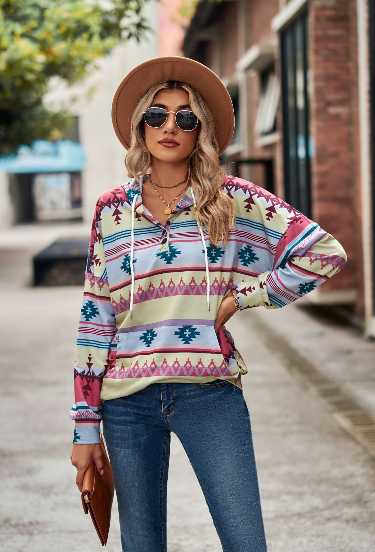 Geometric Pattern Long Sleeve Hooded Pocket Sweatshirt