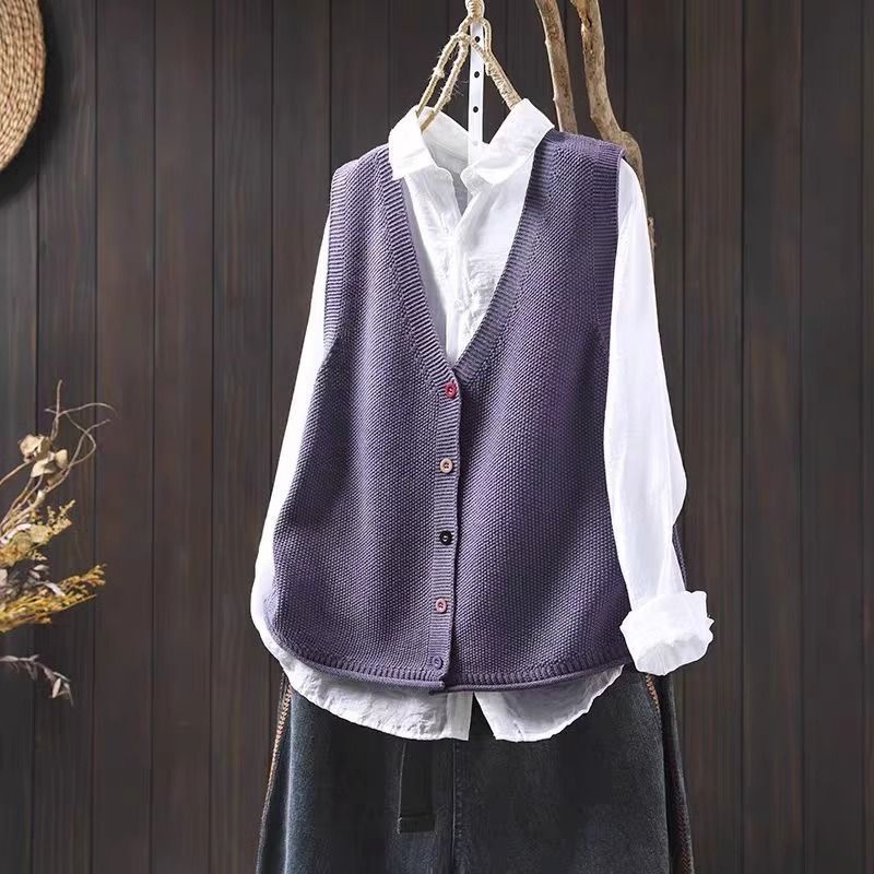 Spring and Autumn Outer Wear Solid Color and V-neck Color Buckle Knitted Cardigan Vest Vest for Women