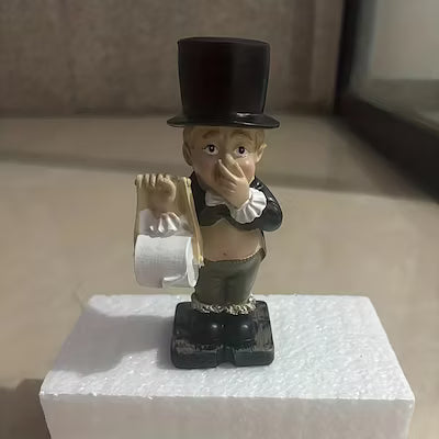 Victorian-style toilet paper holder statue for bathroom decor
