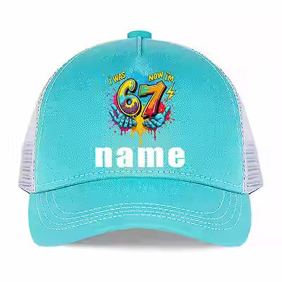 Personalized baseball cap for teens with hand-holding graphic and sun protection