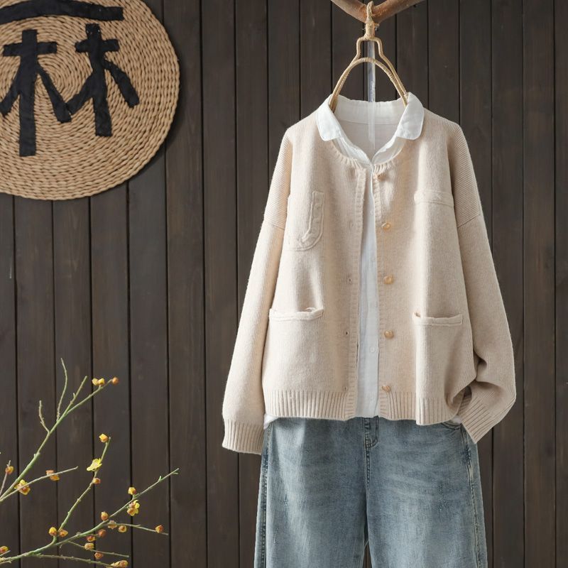 Autumn and Winter Long-sleeved Knitted Sweater with Button Pocket Outerwear