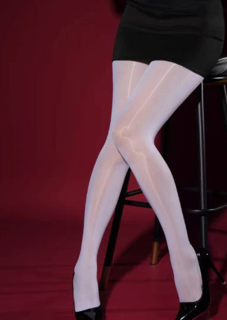 Black Peacock Lace Knee-High Silk Stockings
