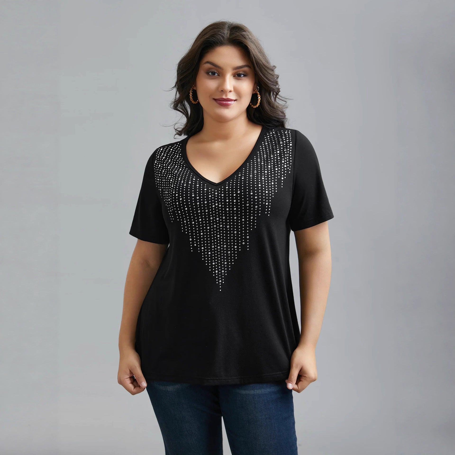 Slim-Fit Black V-Neck T-Shirt with Diamond Print – Comfortable & Versatile