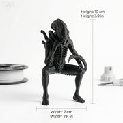[Unique Space Gift Decor] Alien Thinker Decorative Ornament, Collectible Figurine, Office Desk Dark Style Decor Accent, Desk Tabletop Decoration, Sci-Fi Alien Style Statue/Sculpture, Bio-Mechanical Atmosphere Decor Decorations, Niche Ornaments, Unique Spa