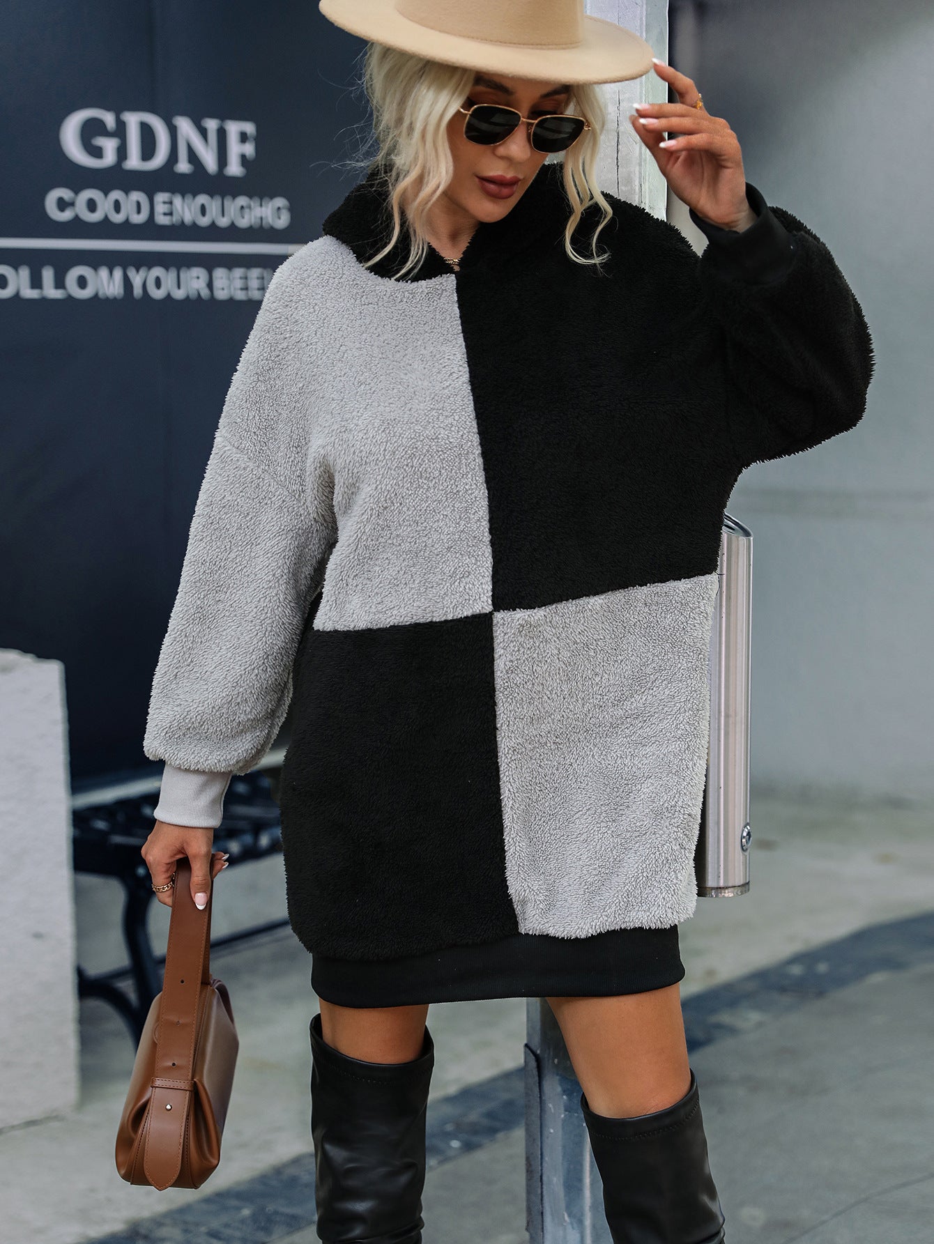 Cozy Color-Block Long Hooded Fleece Sweatshirt