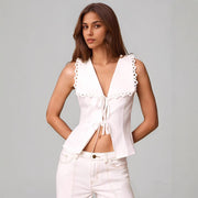 Elegant White Lace‑Trimmed Slim‑Fit Sleeveless Top