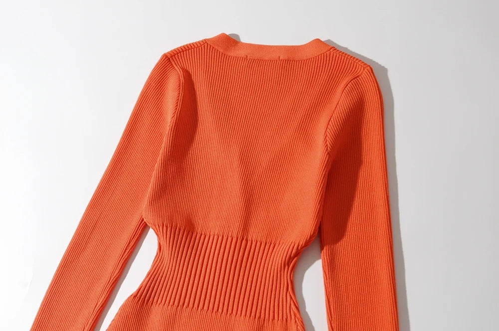 Bottoming Deep V-neck Buckle Waist-controlled Long Sleeves Jumpsuit