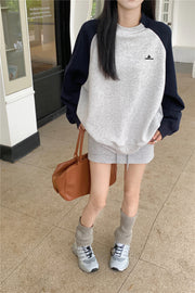 Contrast Letter Embroidered Loose Long Sleeve Top