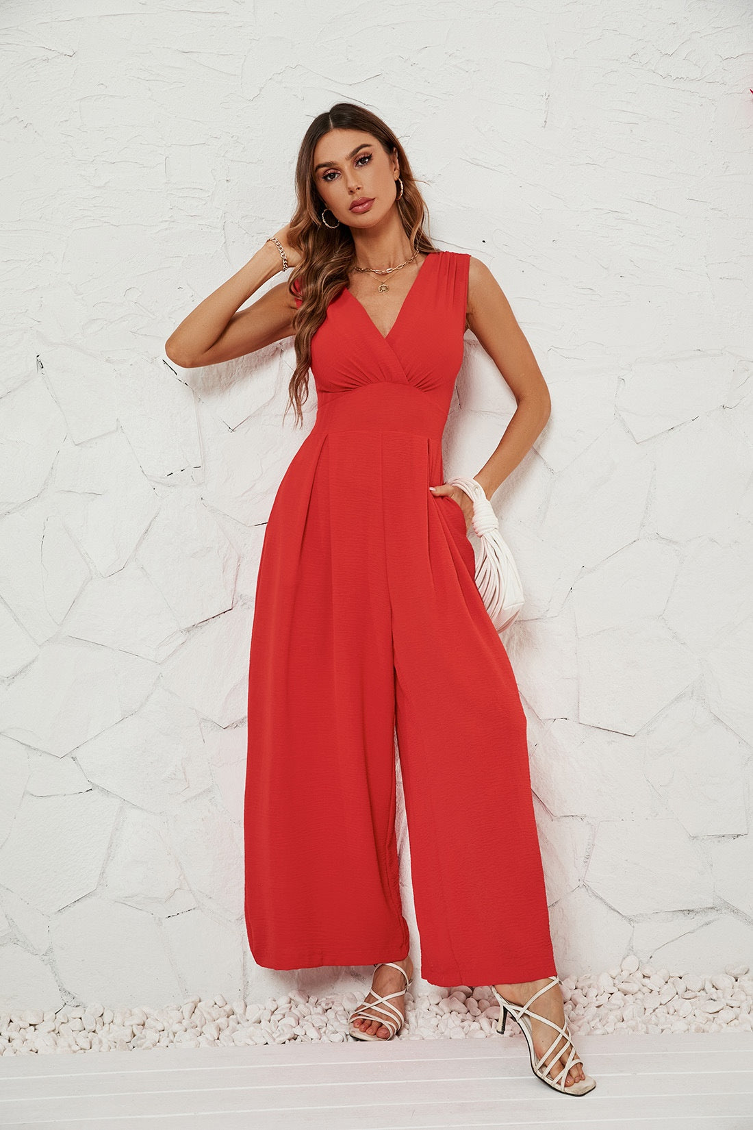Sleeveless Stylish Waist-cinching Jumpsuit For Women