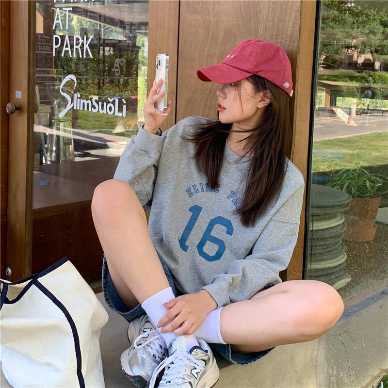Oversized Letter Print Long Sleeve Women's Pullover Sweater